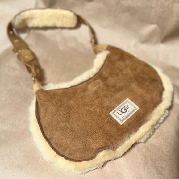UGG Small Handbag, Sheepskin Lined, Leather Strap - Picture 3 of 11
